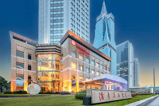上海浦东华美达大酒店主图