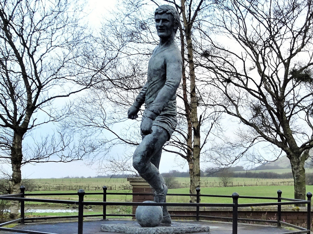 The Jim Baxter Memorial Statue