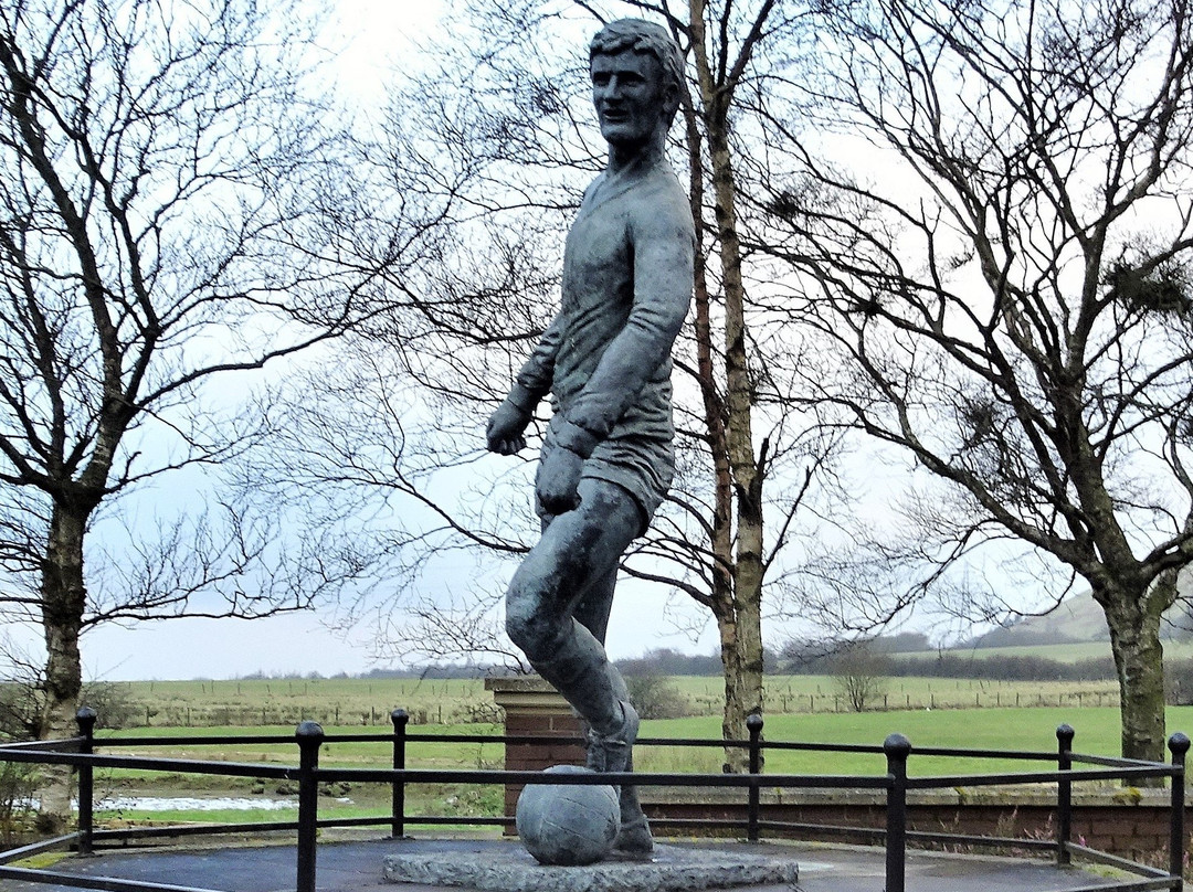 The Jim Baxter Memorial Statue景点图片