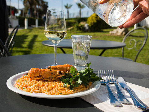 Lido di Castel Fusano餐馆和美食-Pinetina Beach Village