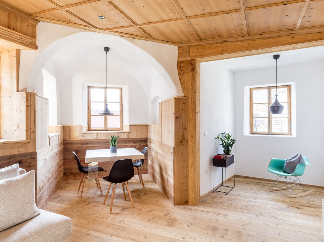 Thunish Design Apartments