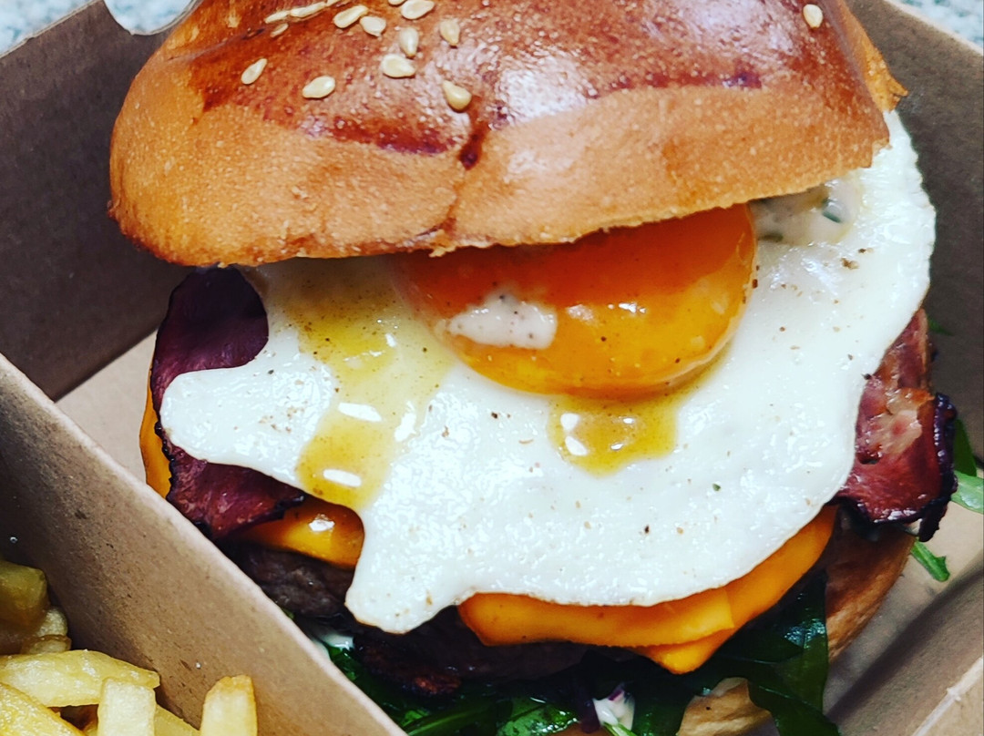 Garage Pizza & Burger
