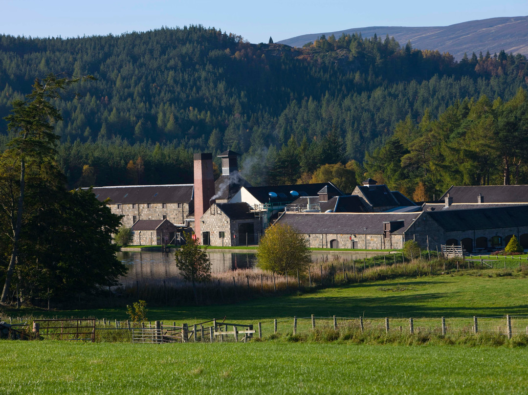 Royal Lochnagar Distillery景点图片