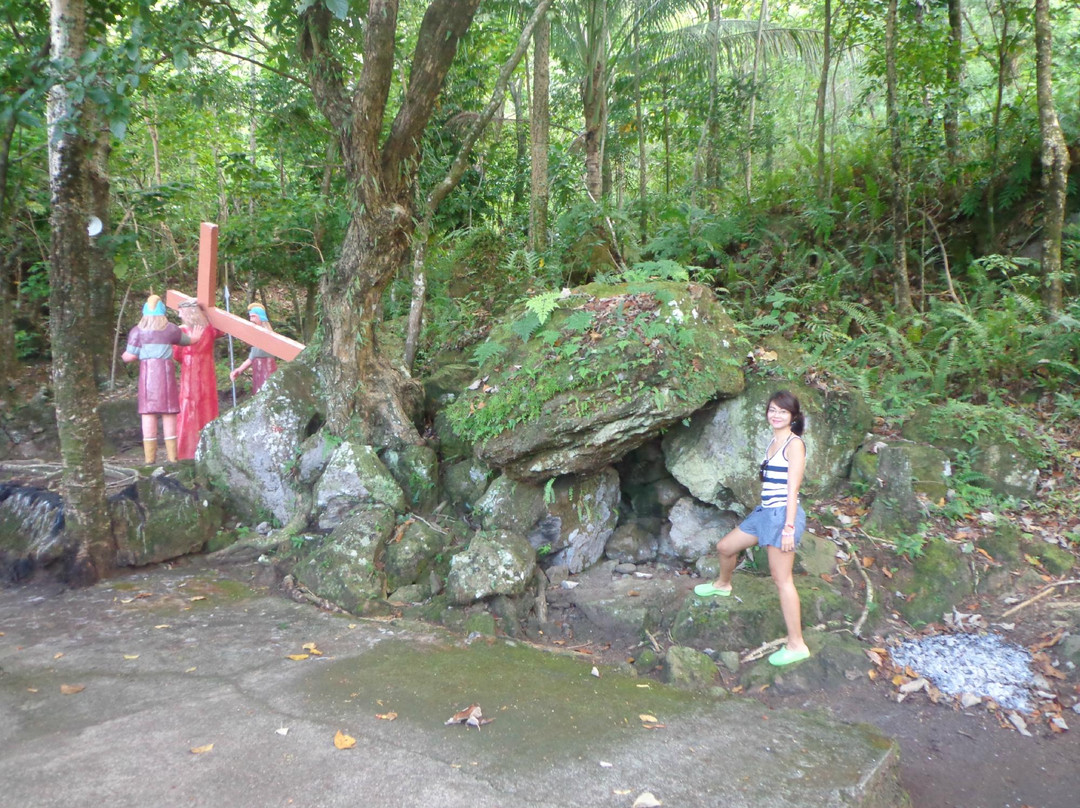 Walkway to the Old Volcano and Via Cruces