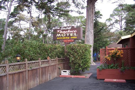 太平洋丛林镇酒店住宿-Andril Fireplace Cottages