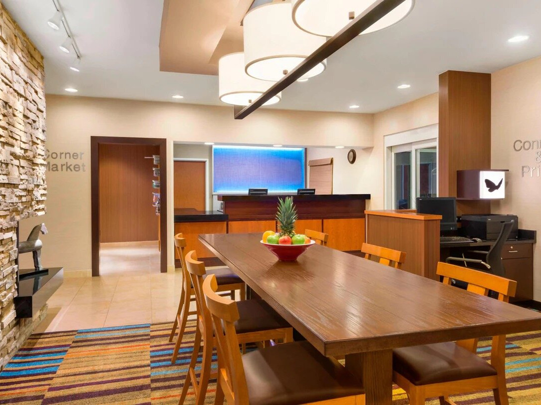 AmeriVu Inn and Suites