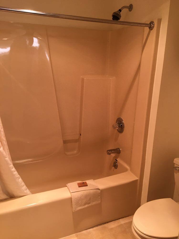 Dutch Country Inn-浴室