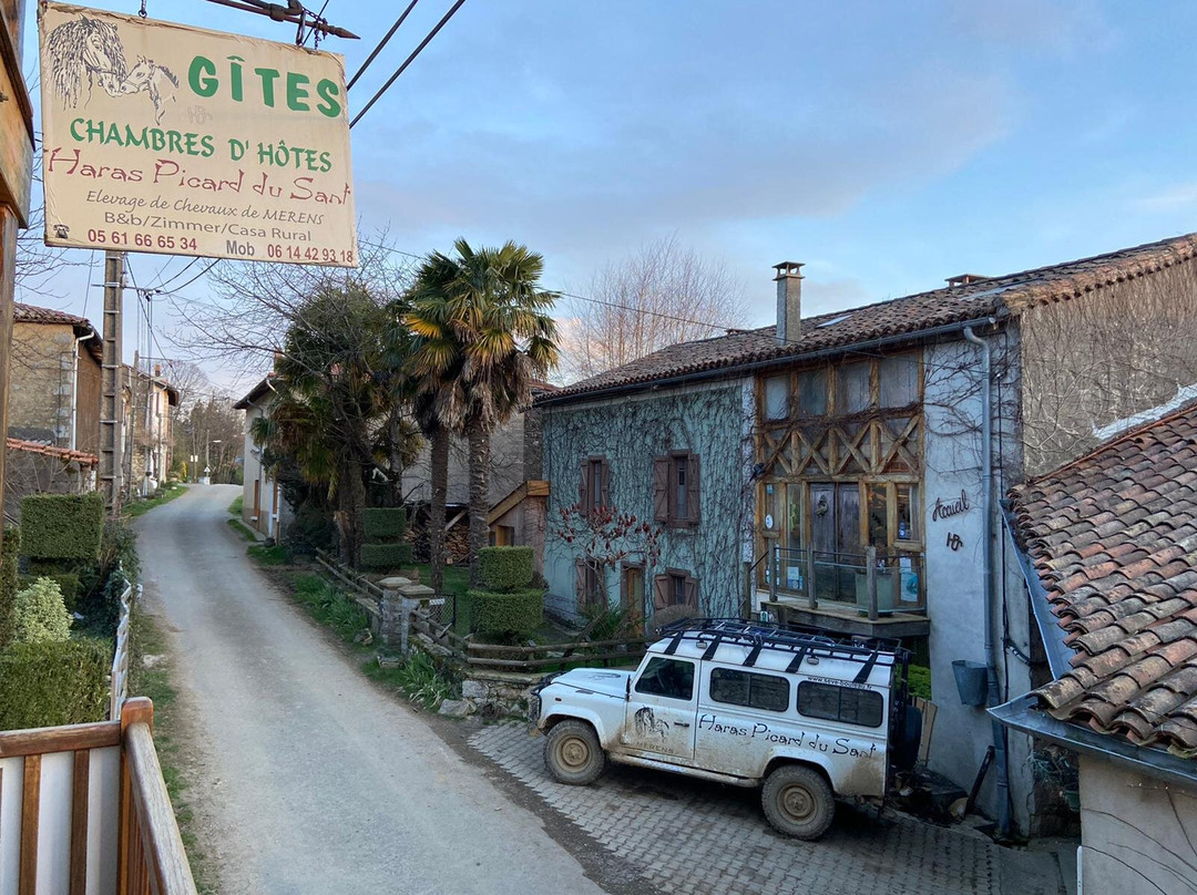 哈拉斯皮卡德杜圣住宿加早餐旅馆主图