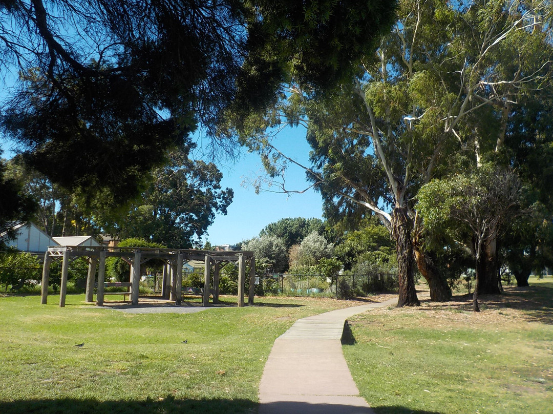 Dunstan Reserve景点图片