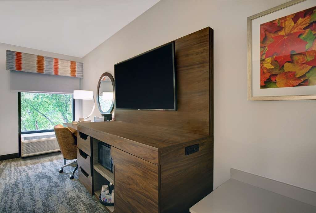 Hampton Inn Salisbury主图