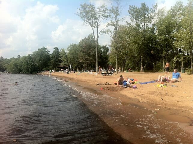 Crews on Inn to paradise suites Huntsville Ontario主图