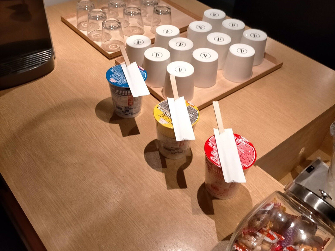 新正平酒店主图