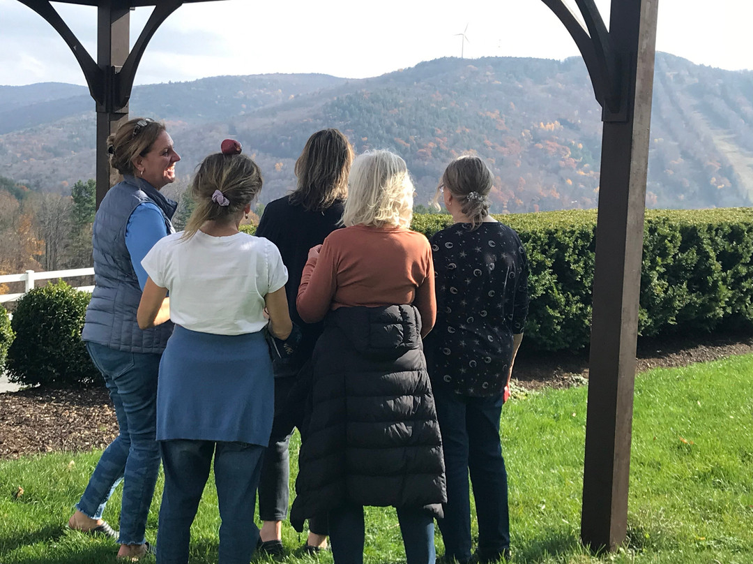 The Warfield House Inn主图