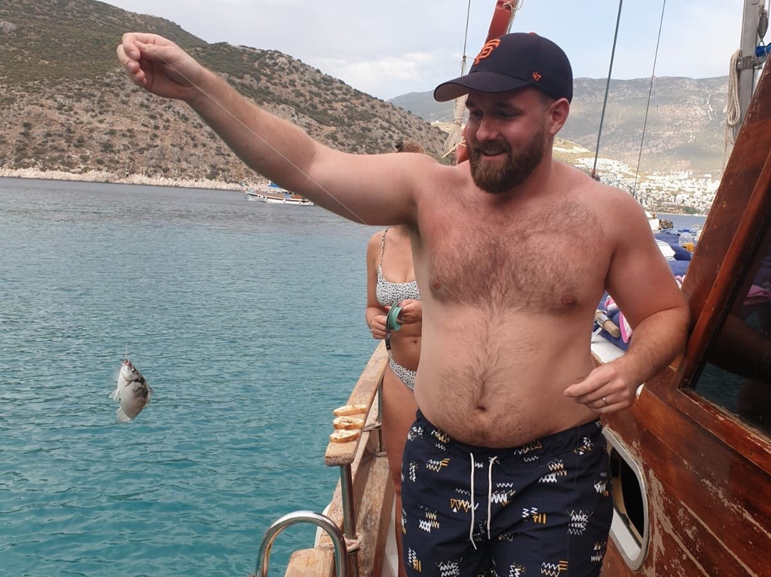 Zeus Boat - Daily Boat Trip-卡尔坎必去景点