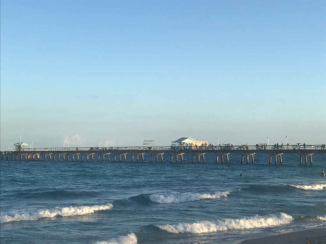 Driftwood Beach Club主图