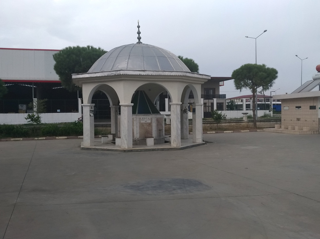 Yeni Sanayi Cumhuriyet Cami-纳济利必去景点