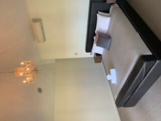 Chandeliers on Abbey主图