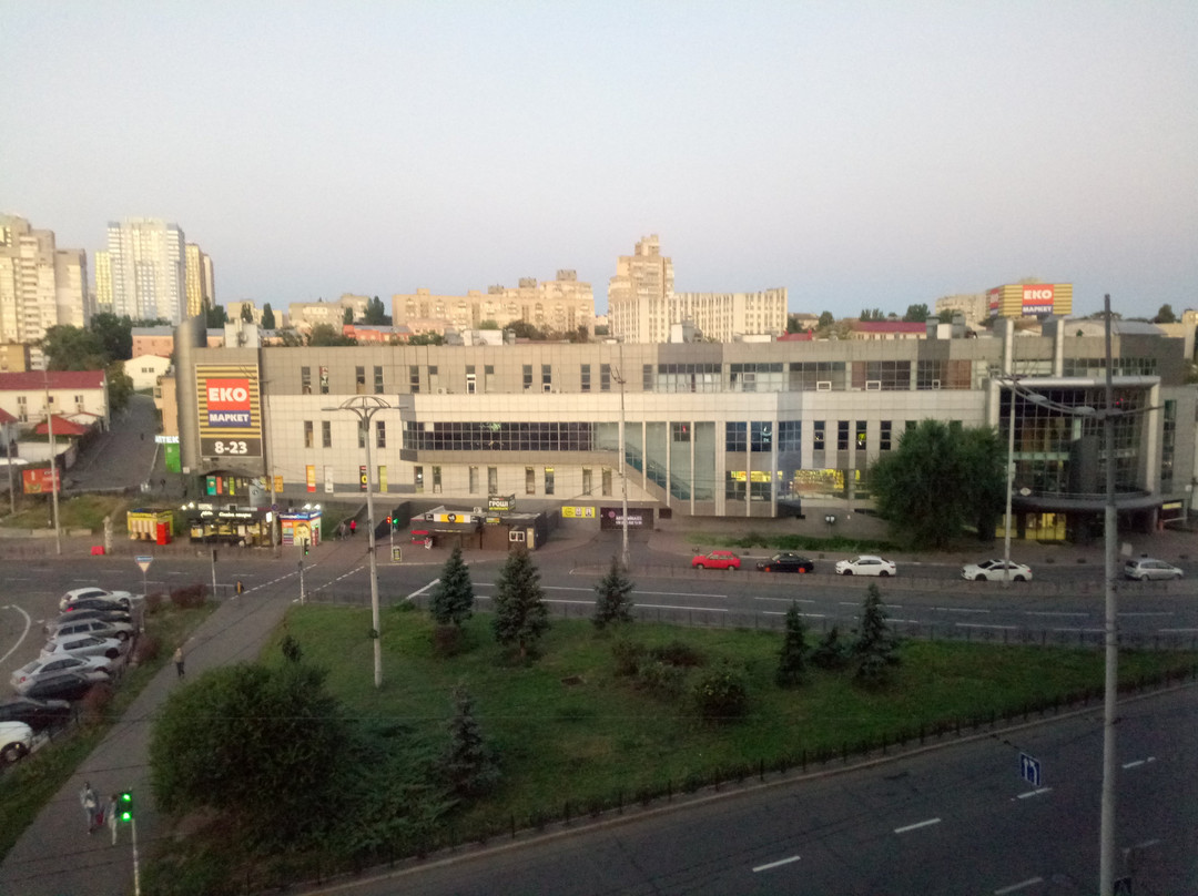 基辅火车站宜必思酒店主图