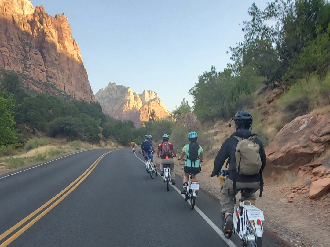 Zion E-Bike Rentals-哈里肯必去景点
