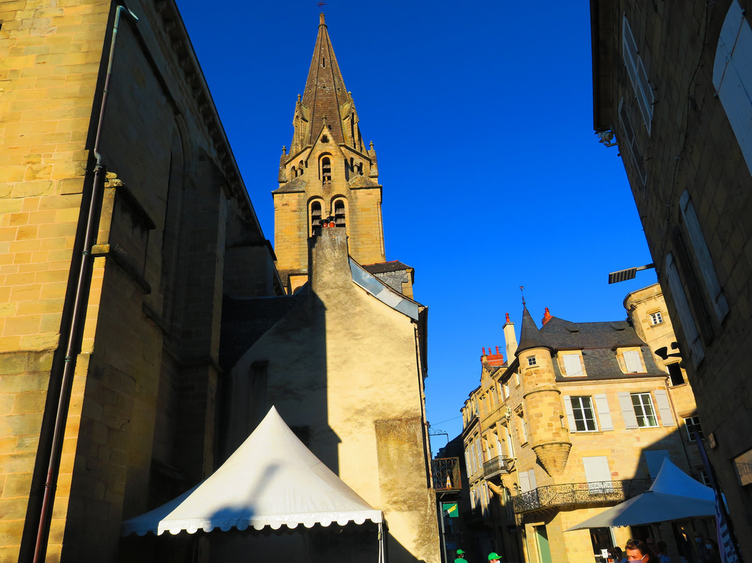 Collegiale Saint Martin de Brive景点图片