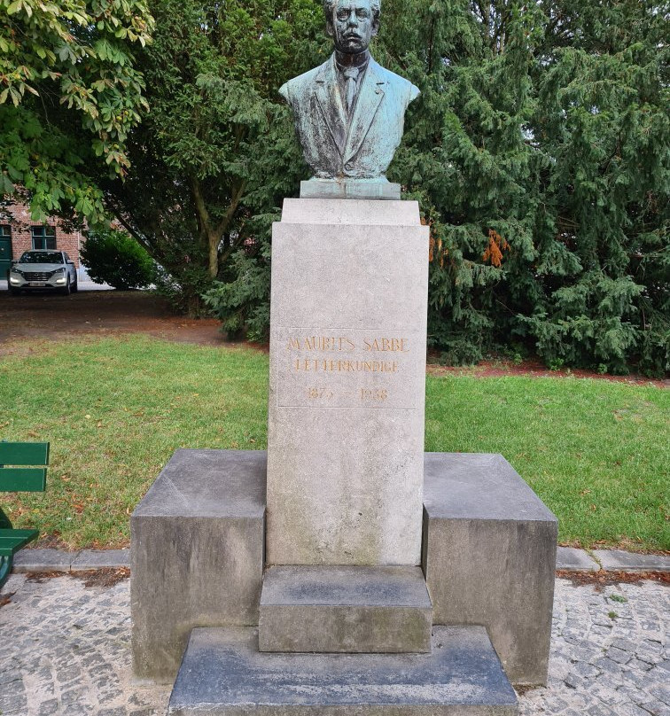 Maurits Sabbe Monument-布鲁日必去景点