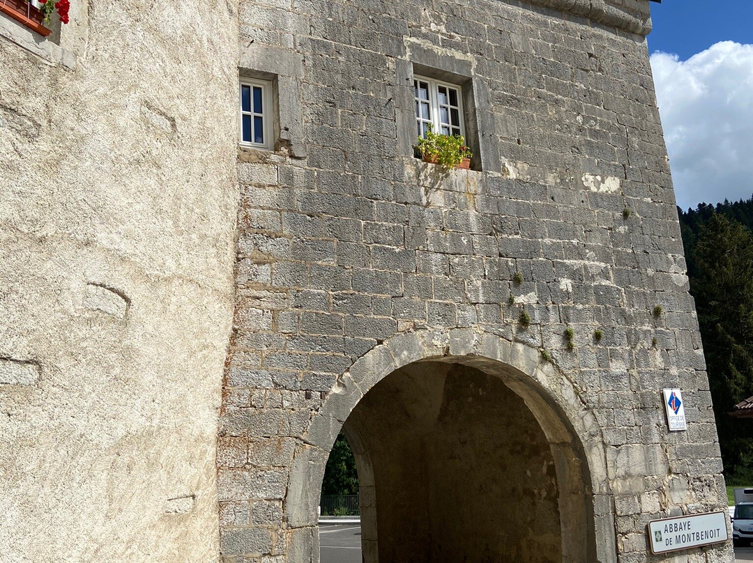 Abbaye de Montbenoit景点图片