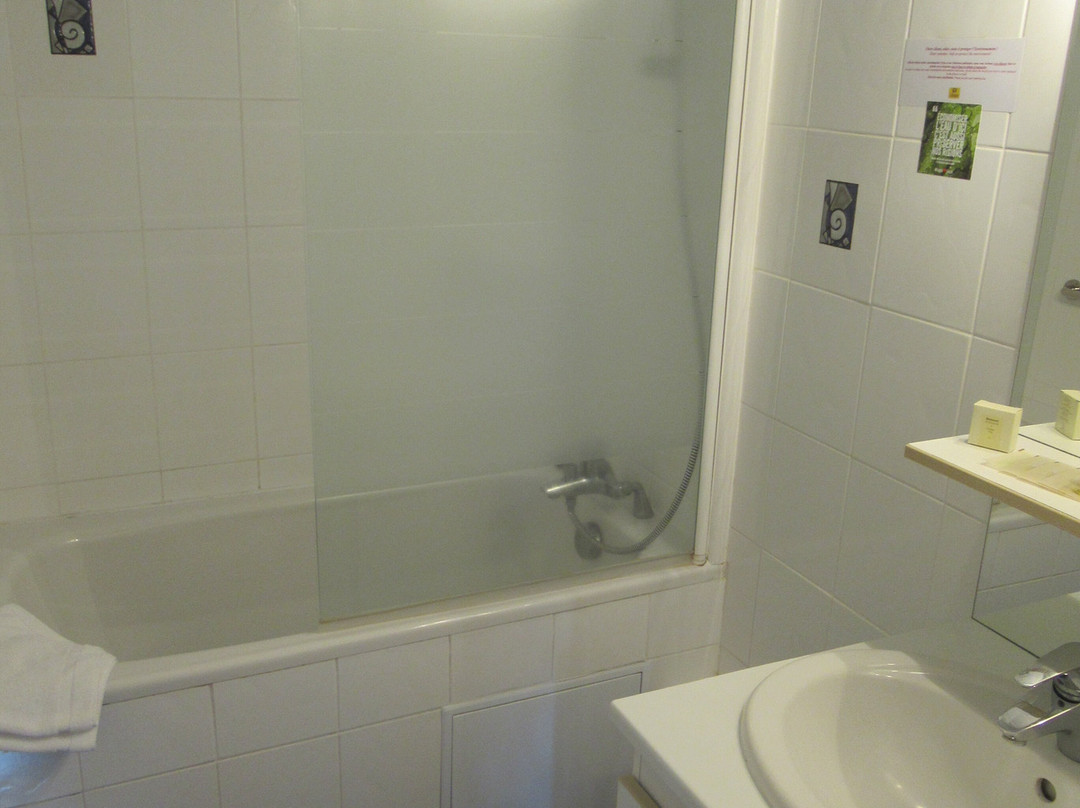 阿鲁姆酒店主图