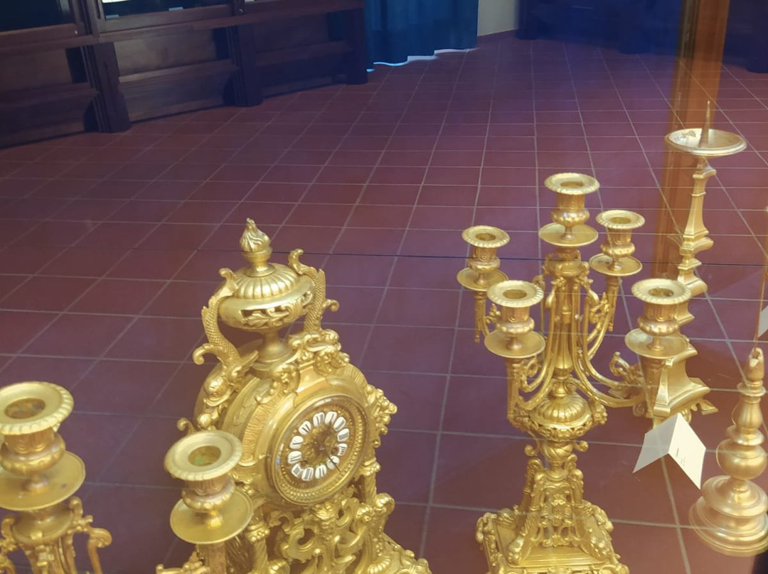 Museo Diocesano Di Arte Sacra-Ales必去景点