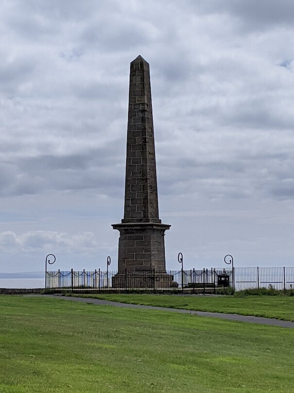 Dr Alexander MacFadzean Monument-Ardrossan必去景点