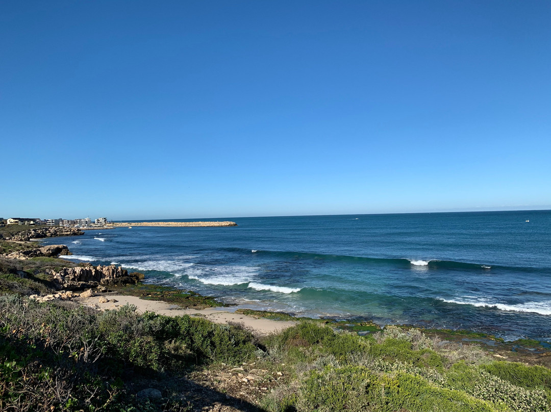 The Marina Hotel主图