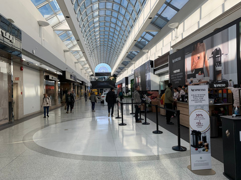 Oakridge Park-温哥华必去景点