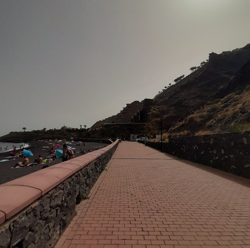 Playa de La nea-Radazul必去景点