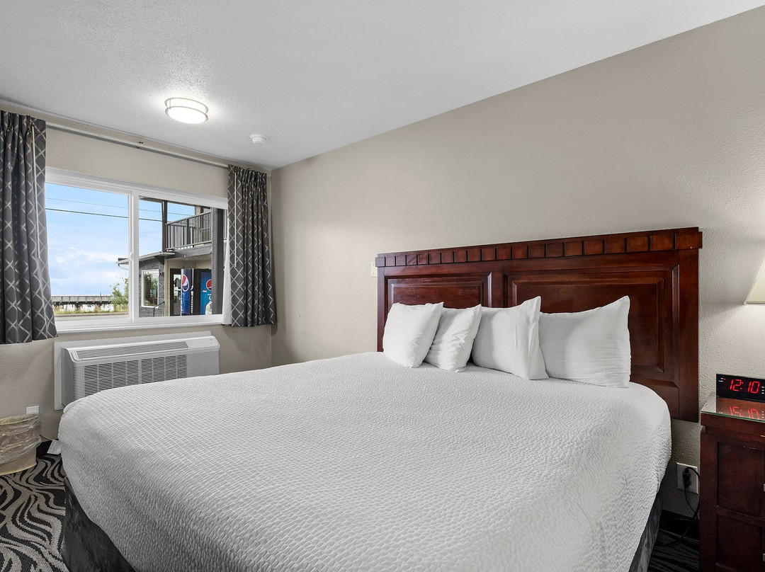 Astoria Rivershore Motel主图