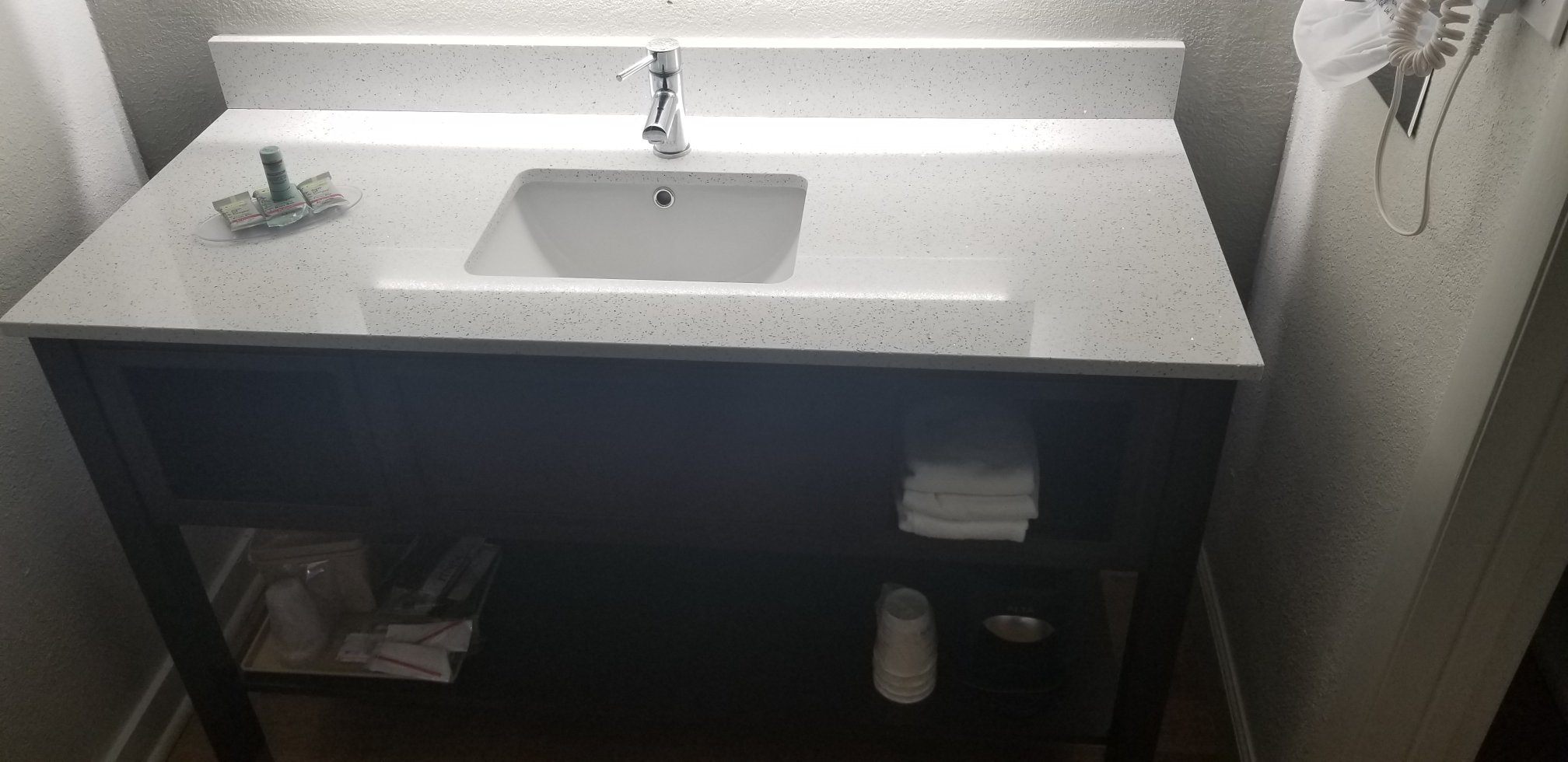 贝斯特韦斯特中央酒店-浴室