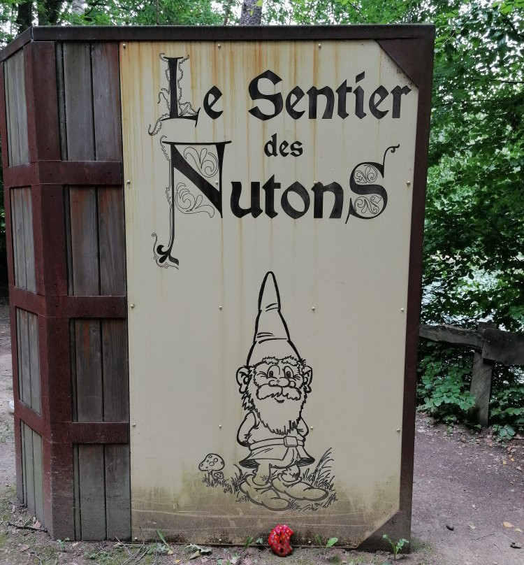 Parc Du Kaolin " Le Sentier Des Nutons"景点图片