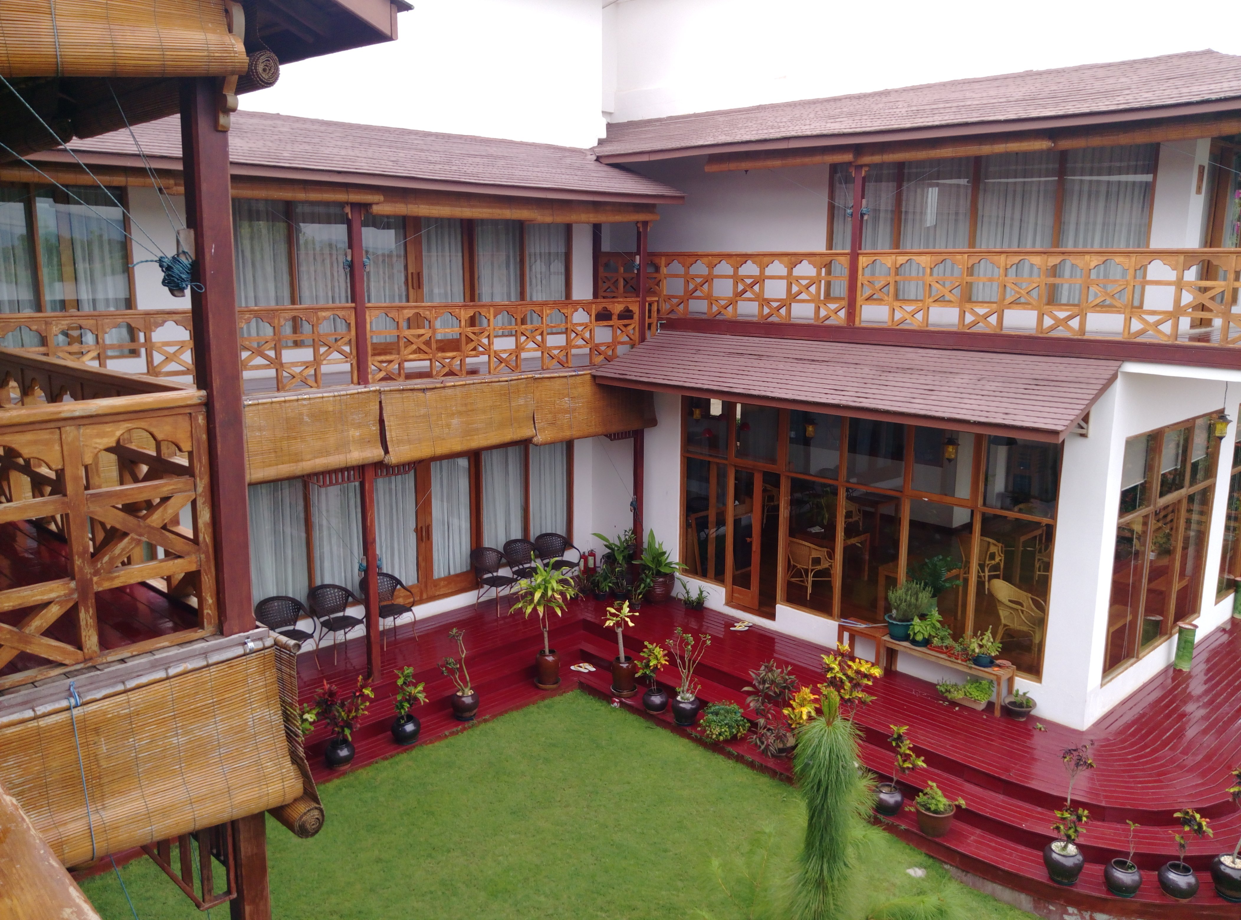 Loikaw Lodge by the Lake-浴室