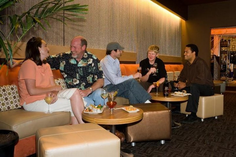 Mountain Lodge Condos主图