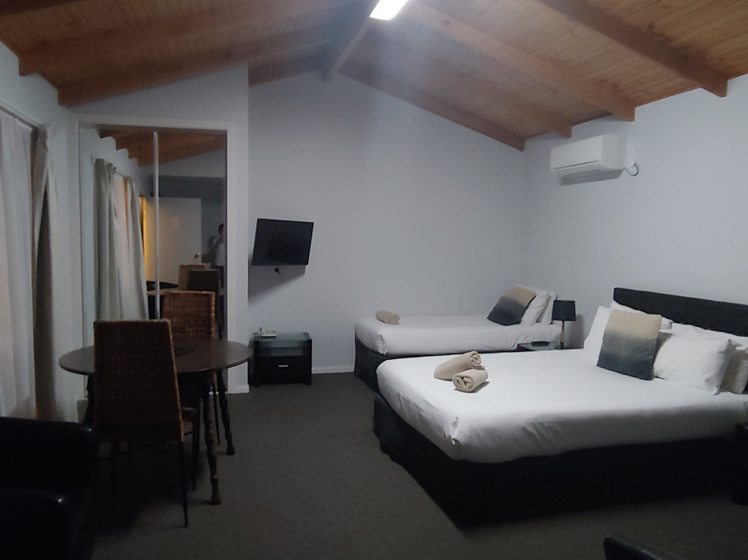 Best Western Colonial Village Motel主图