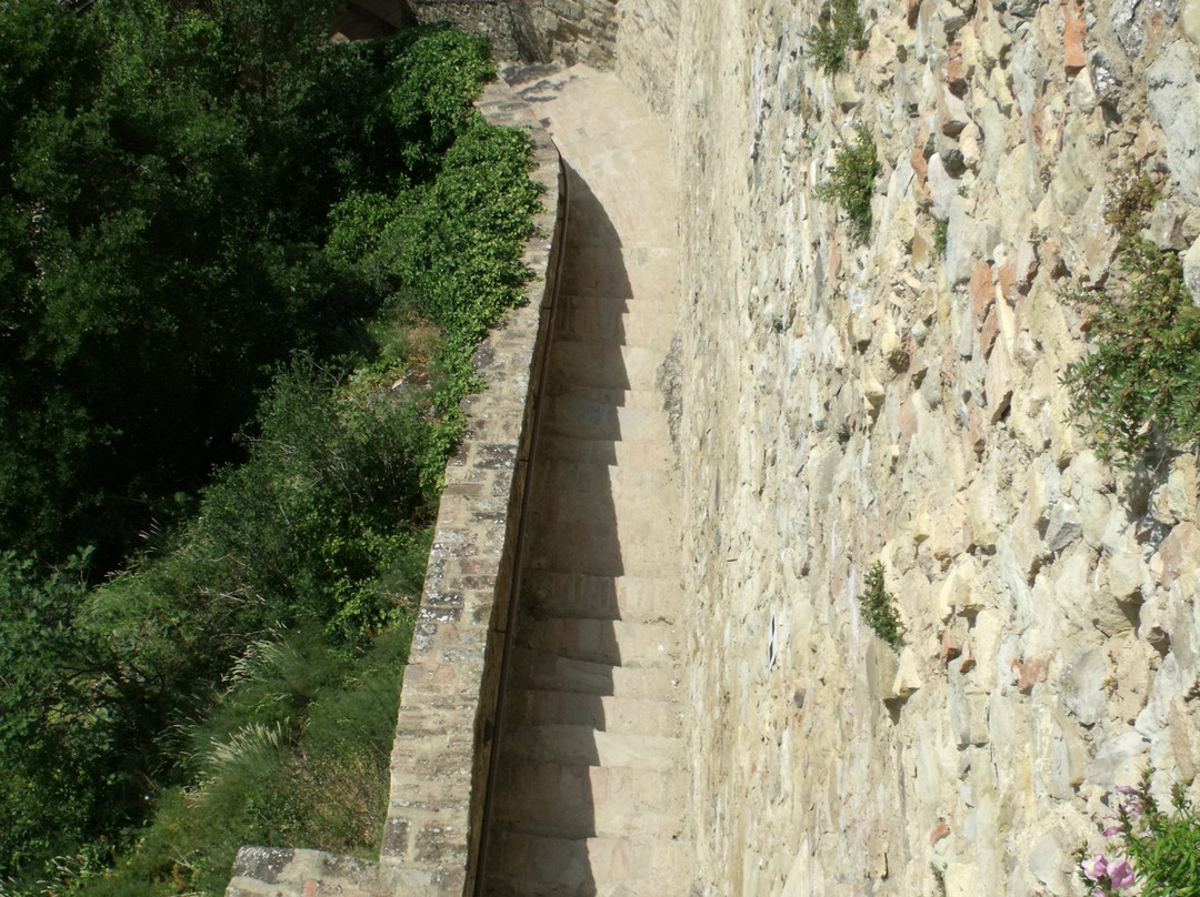 Castello di Rossena景点图片