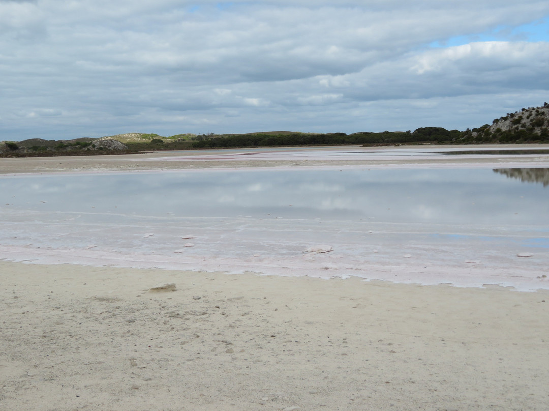 Rottnest Island Salt Lakes景点图片