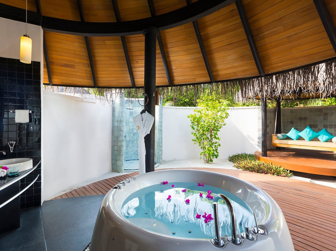 Tourbookings-伊露岛必去景点