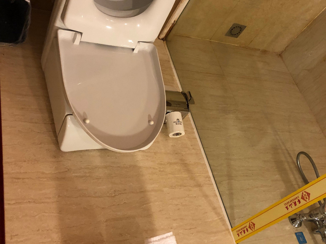 喀纳斯鉴苑山庄酒店主图