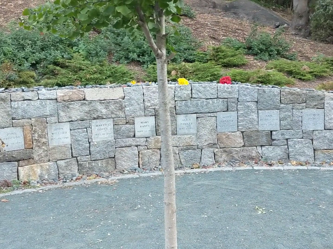 Proctor's Ledge Memorial景点图片
