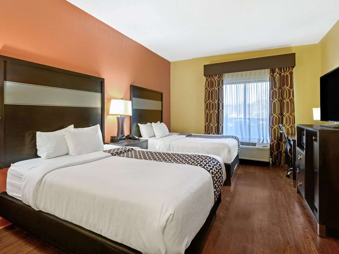 La Quinta Inn & Suites by Wyndham Florence主图