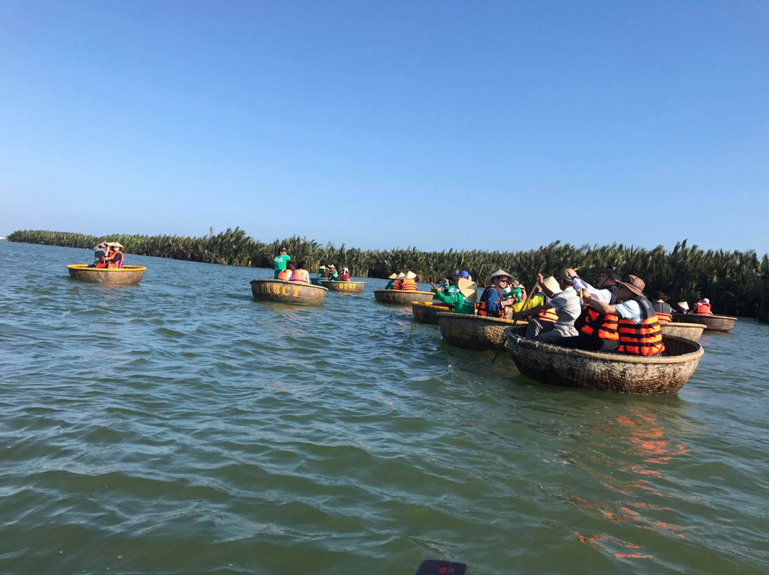 Funtastic Basket Boat Tours & Cooking Class-会安必去景点