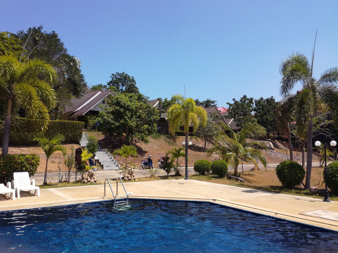 Lanta​ Village​ Resort主图