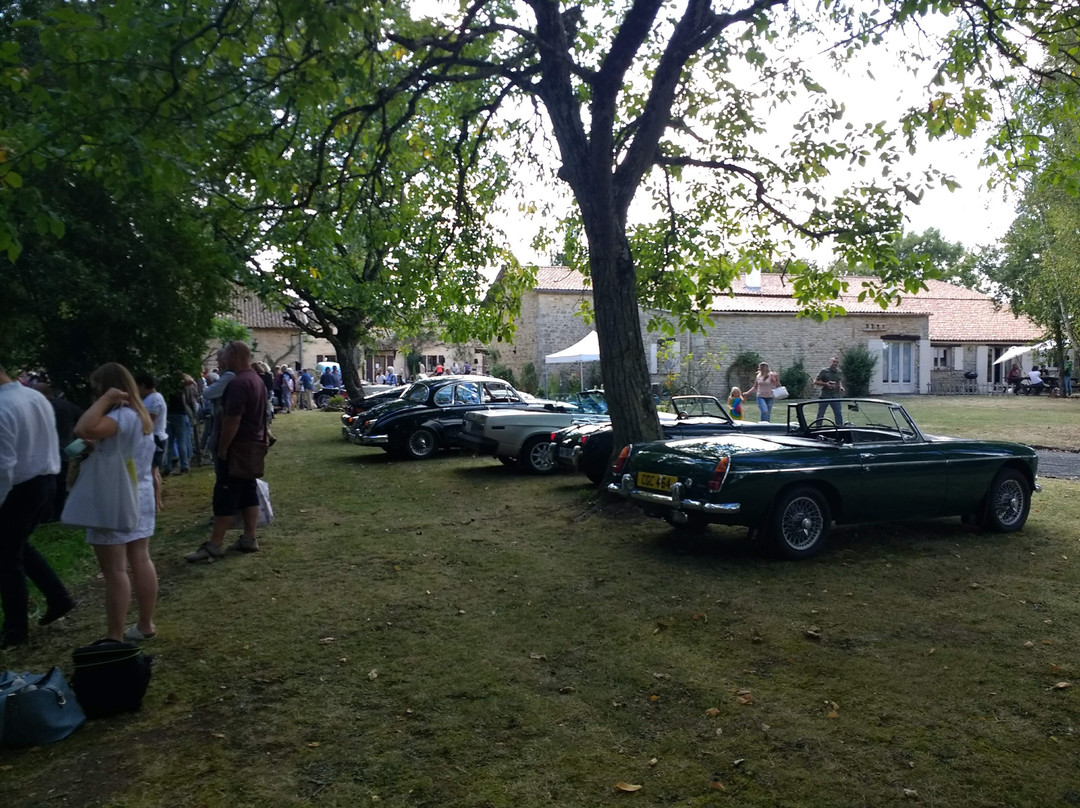 Le Petit Moulin主图