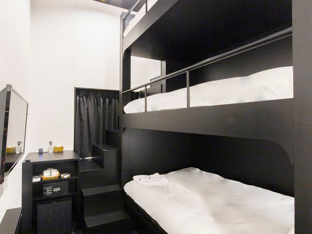 Hotel Trad Replay主图