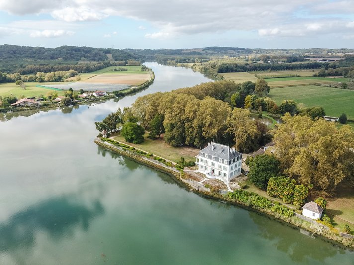 Chateau du Bec du Gave-官方