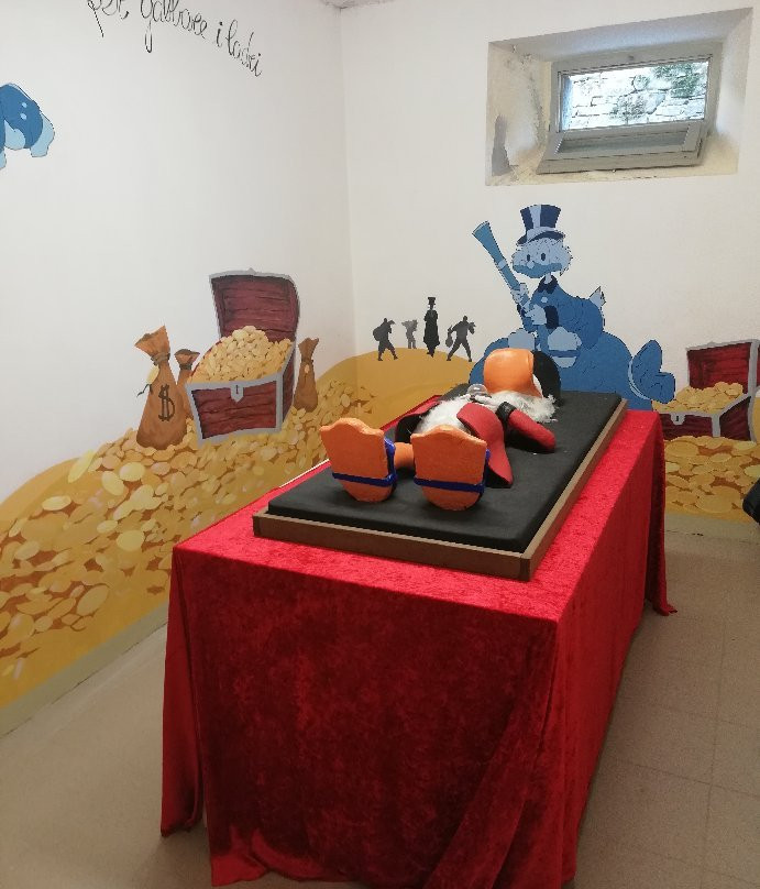 Cripta di Paperon De' Paperoni (Scrooge Duck)-Berceto必去景点